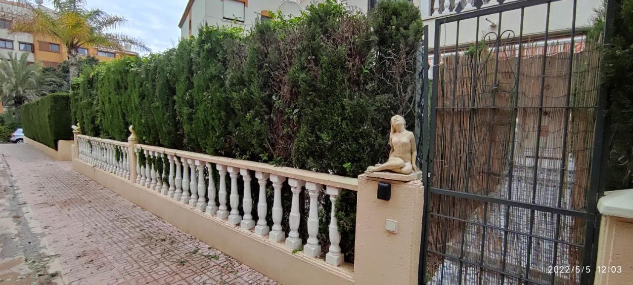 Punta Prima Bungalow Jardin Privado Torrevieja Exterior foto